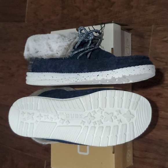 +HEY DUDE BRITT NAVY ANKLE BOOTS - Picture 6 of 6